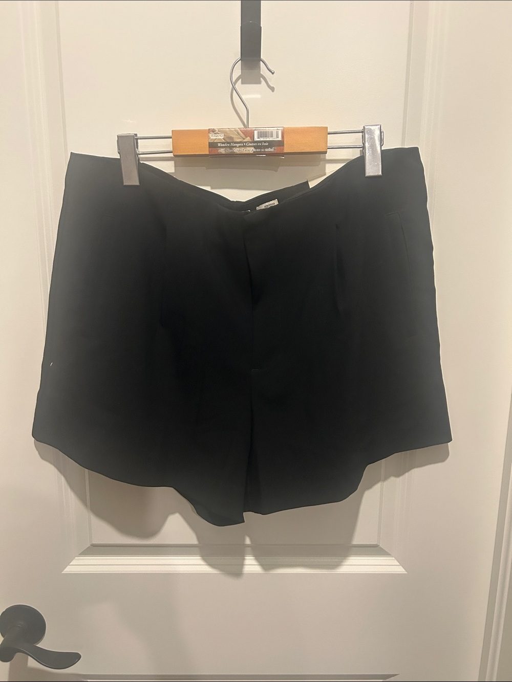 a new day Black Tailored High-Waist Shorts